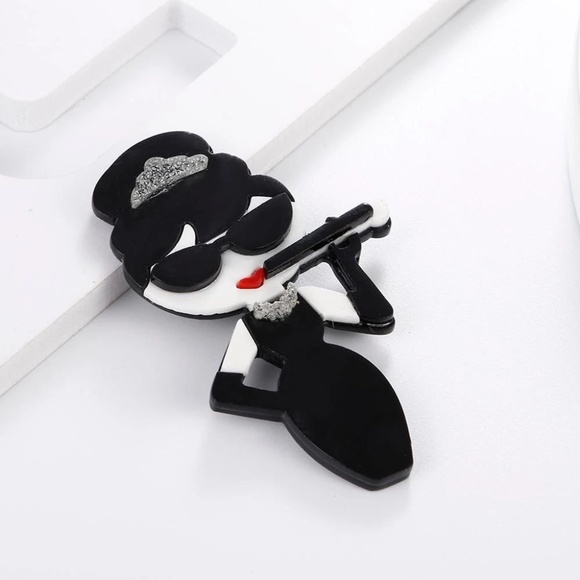 NWT Audrey Hepburn Fashion Brooch Pin | Pretty Fashionista Gifts Chic Modern Pin - Picture 2 of 5